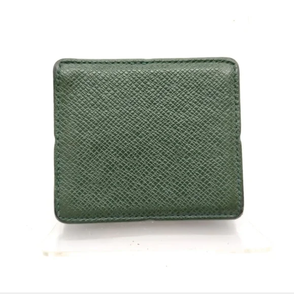 Louis Vuitton LV Coin Purse Portemonnaie Boit in Greens Taiga leather